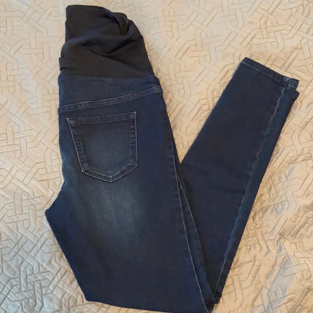 EUC Size 2 Isabel Maternity skinny jeans